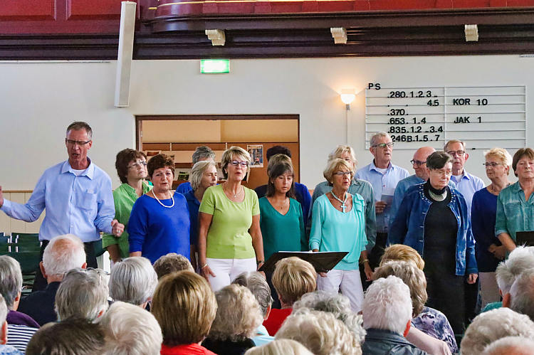 27 okt 2018 - Groot mannenkoor Midden Holland en gemengd koor Encore in de Geref.Kerk_13